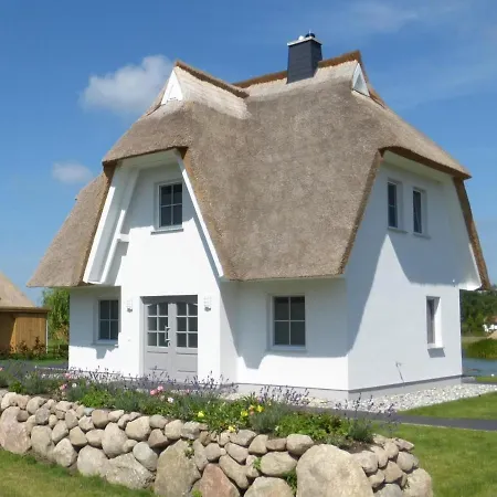 Holiday home Seeschwalbe 60